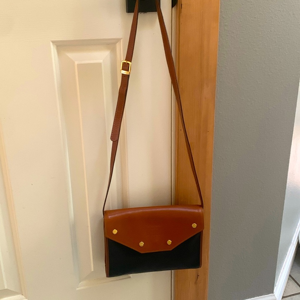 NINA RICCI- Authentic 🍀 Vintage Black & Brown Leather Crossbody Bag w/ Auth Card